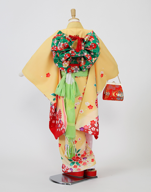 うす黄地花かんざし　【着物：71680020】　【帯：71230000】